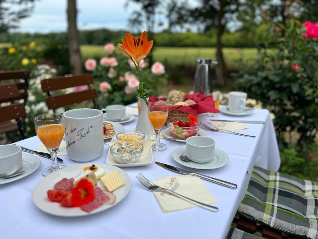 Hotel Ostseeland Rostock Ngoại thất bức ảnh