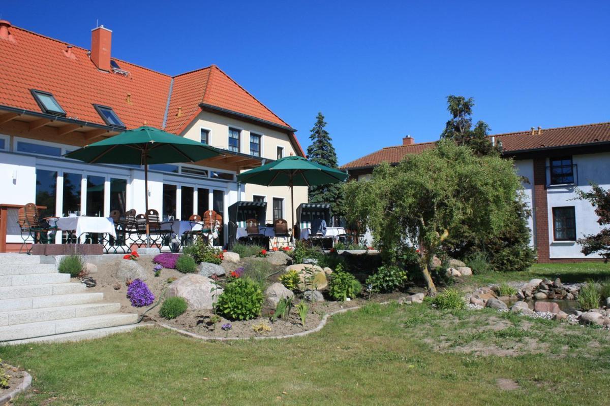 Hotel Ostseeland Rostock Ngoại thất bức ảnh