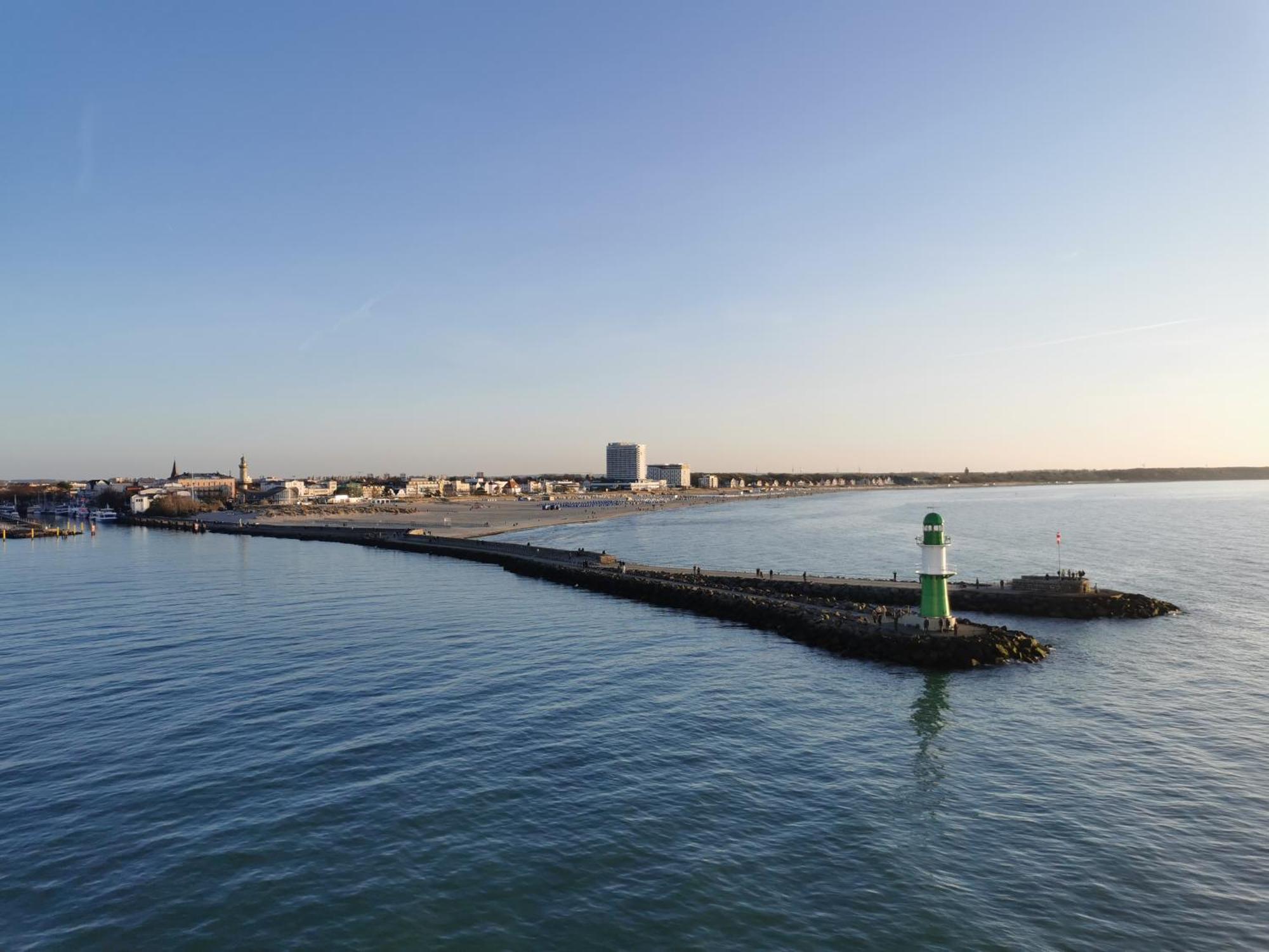 Hotel Ostseeland Rostock Ngoại thất bức ảnh