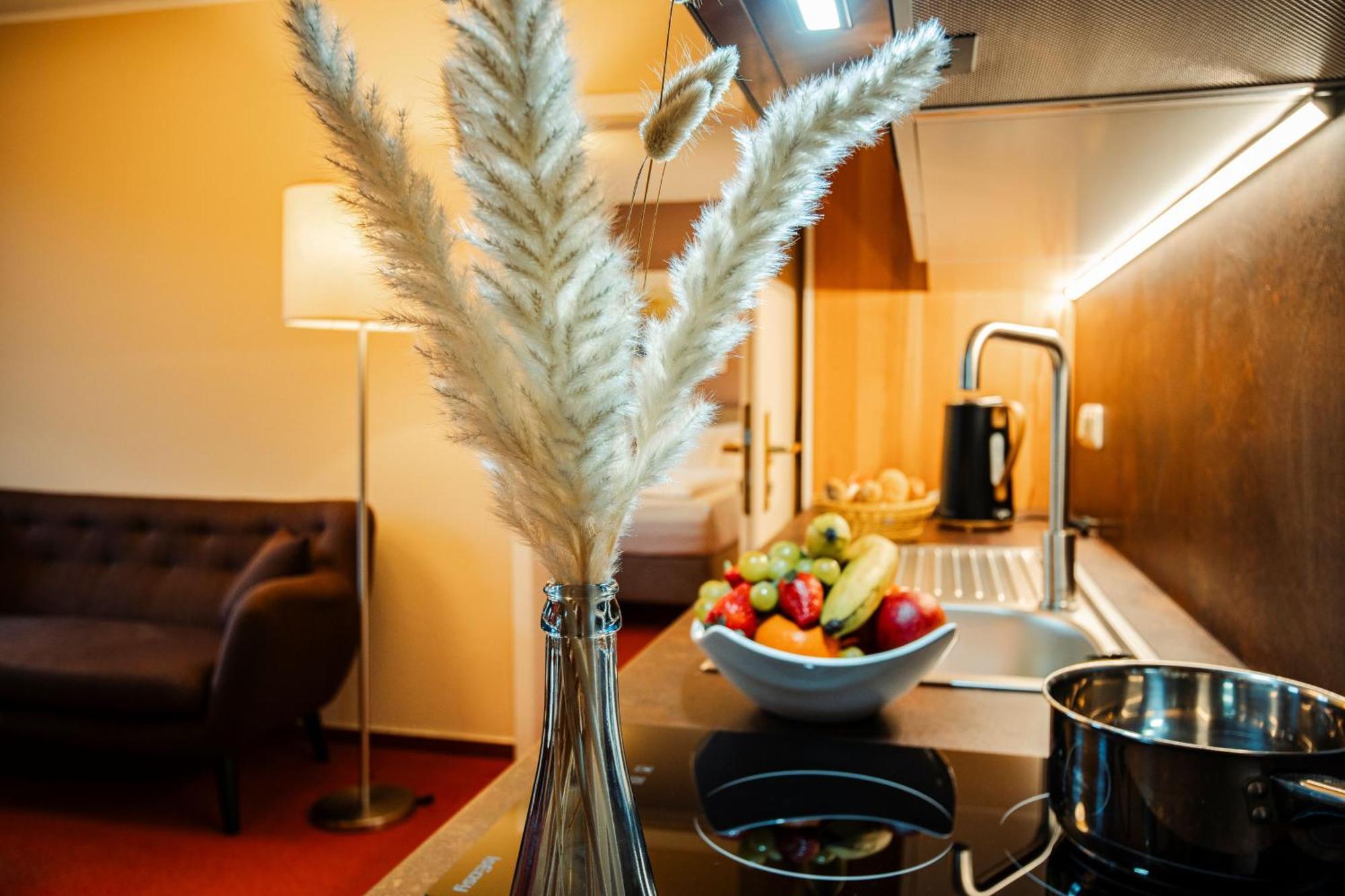 Hotel Ostseeland Rostock Ngoại thất bức ảnh