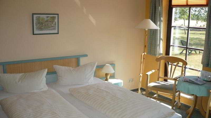 Hotel Ostseeland Rostock Ngoại thất bức ảnh